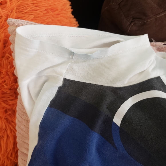 Euc mens Calvin Klein graphic t-shirt size M - Picture 9 of 10